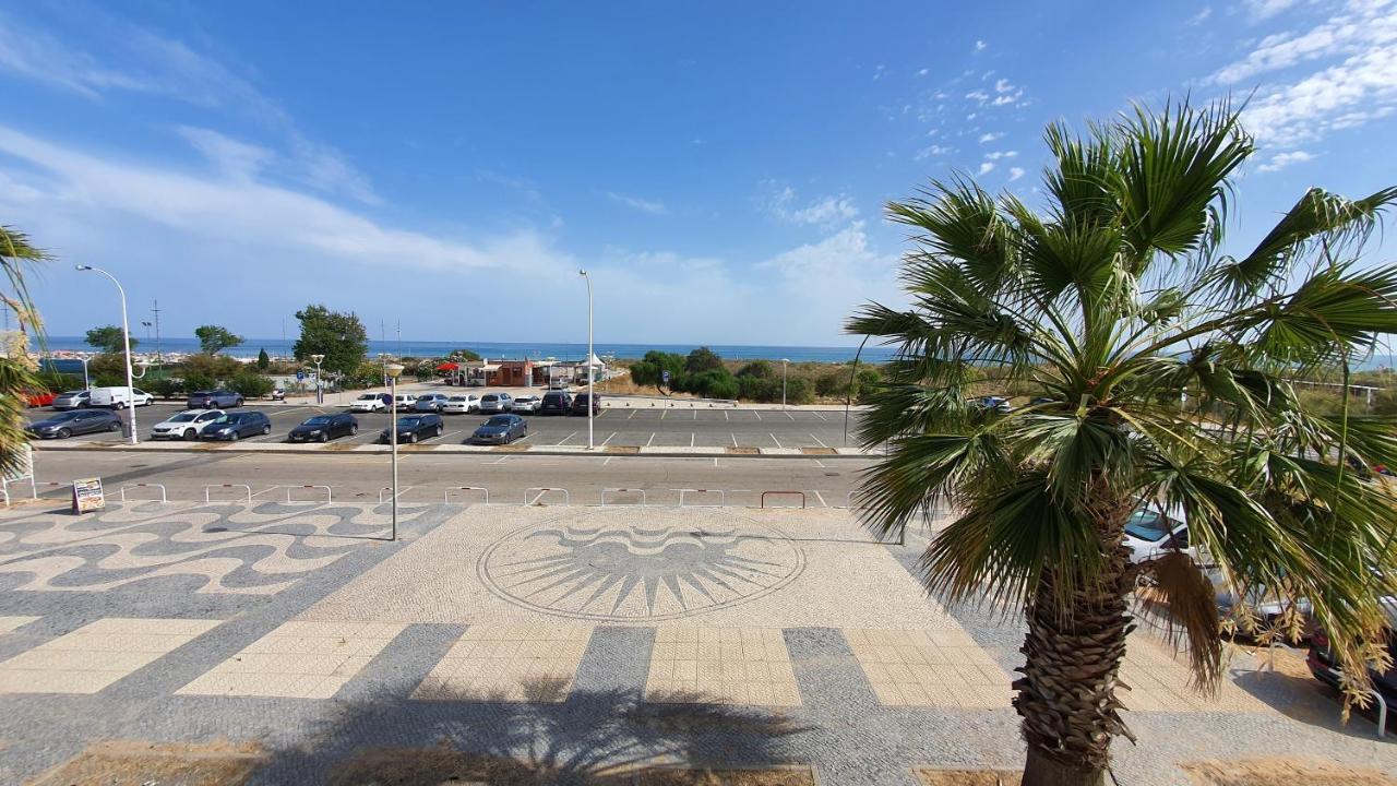 Monte Gordo T2 Frente Mar Apartment Ngoại thất bức ảnh