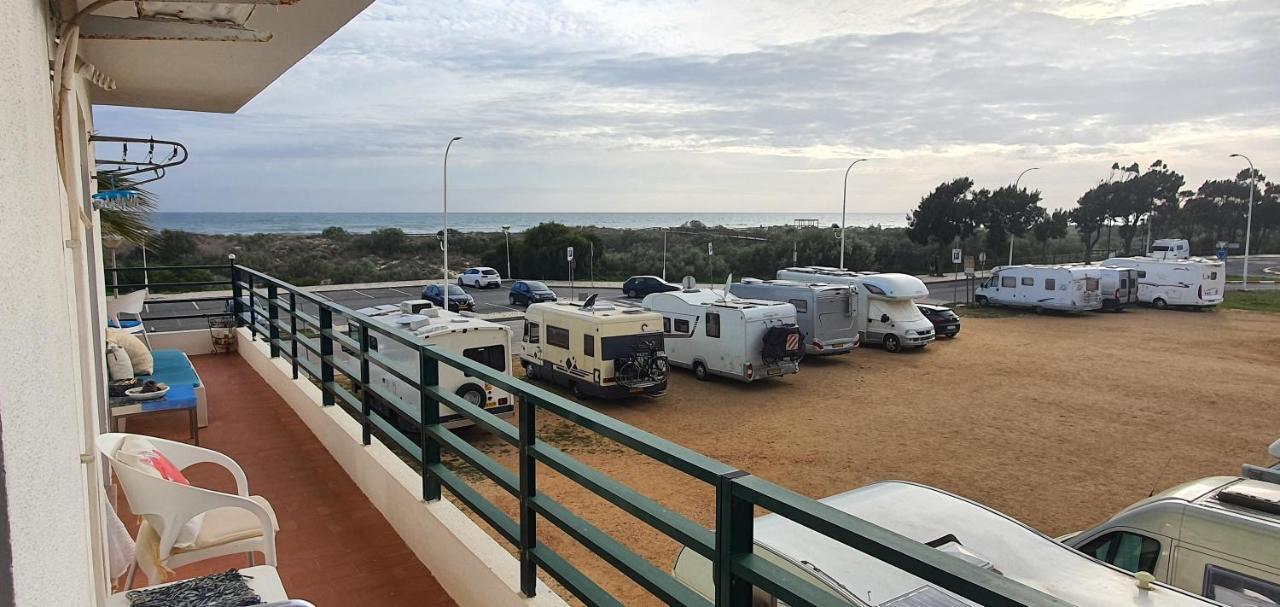 Monte Gordo T2 Frente Mar Apartment Ngoại thất bức ảnh