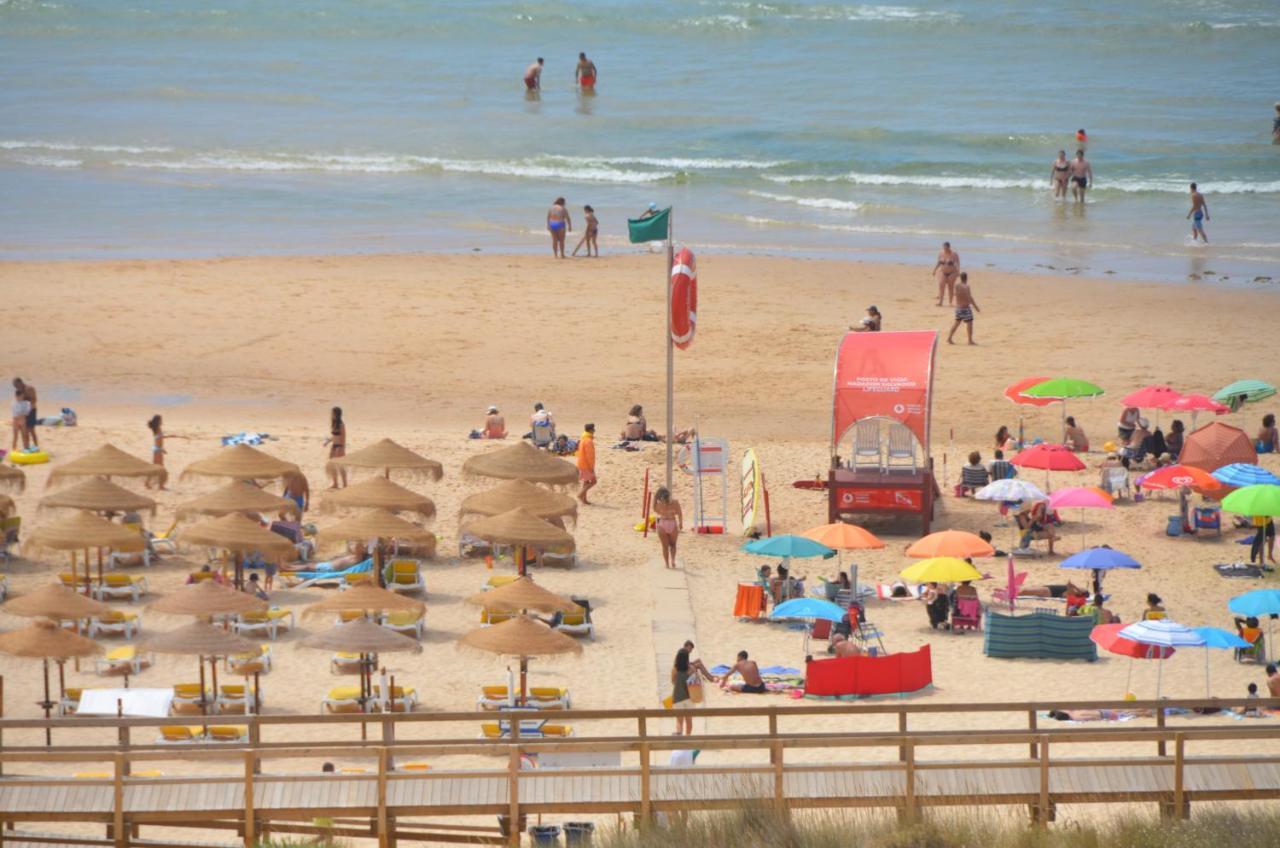 Monte Gordo T2 Frente Mar Apartment Ngoại thất bức ảnh
